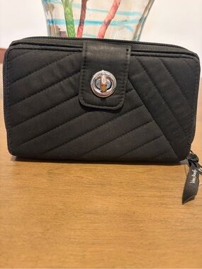 Vera Bradley Black Quilted Turn-Lock Wallet Organizer – Like New